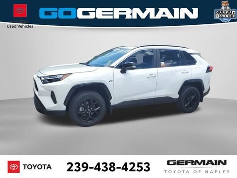 Used 2025 Toyota RAV4 XLE w/ Convenience Package FWD image 11