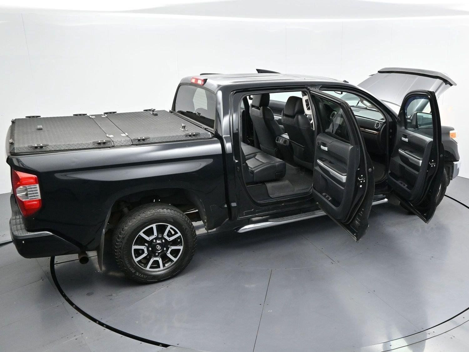 Used 2015 Toyota Tundra Limited w/ Limited Premium Package AWD/4WD image 39