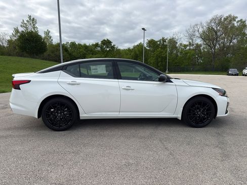 New 2026 Nissan Altima 2.5 SR AWD/4WD image 4