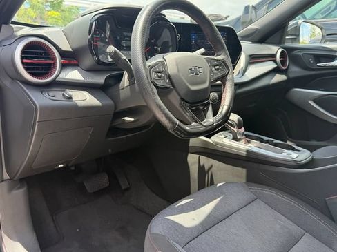Used 2024 Chevrolet Trax RS FWD image 11