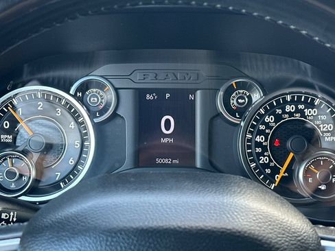 Used 2022 RAM 1500 Big Horn RWD image 32