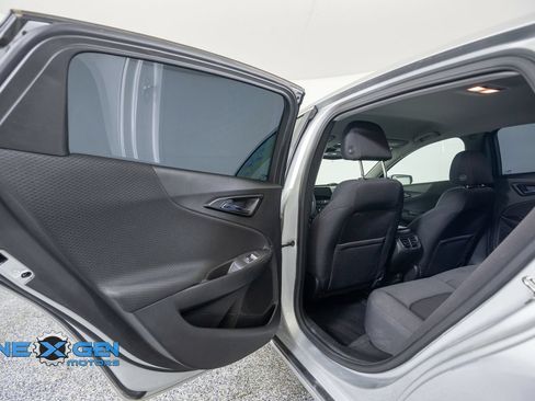 Used 2022 Chevrolet Malibu LT FWD image 25