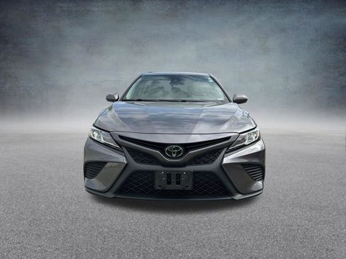 Used 2019 Toyota Camry SE image 9