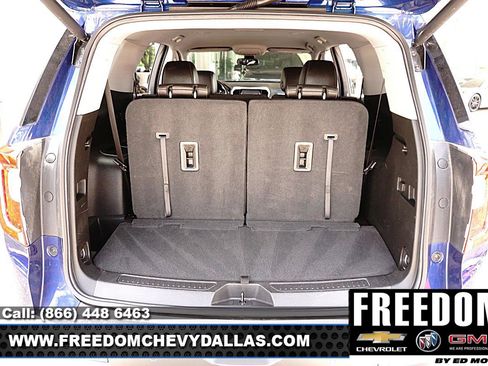 Used 2023 GMC Acadia SLT w/ Preferred Package image 46