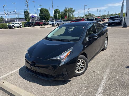 Used 2016 Toyota Prius Two FWD image 8
