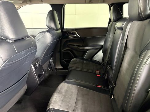 Used 2024 Mitsubishi Outlander SE FWD image 34