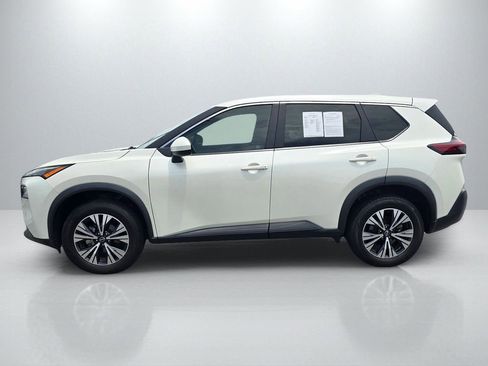 Used 2023 Nissan Rogue SV FWD image 8