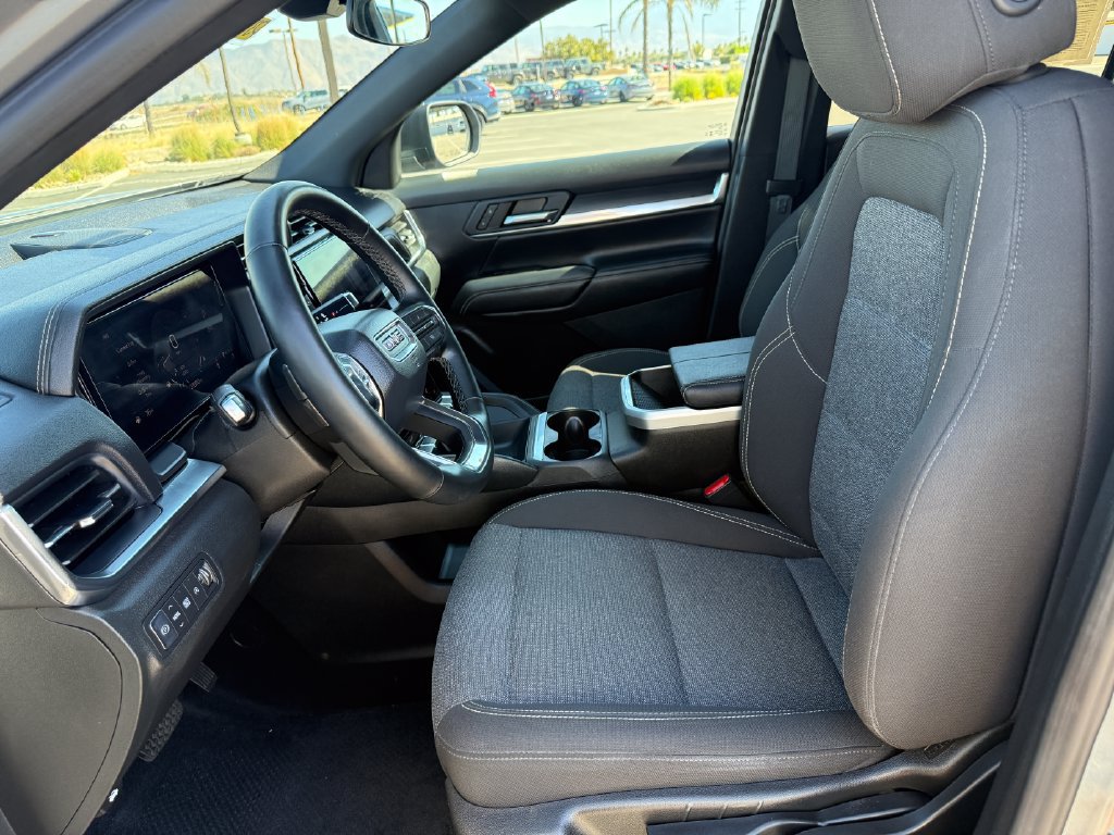 Used 2025 GMC Terrain Elevation FWD image 10