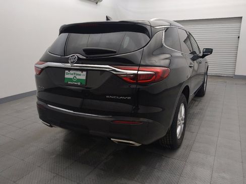 Used 2018 Buick Enclave Essence image 7