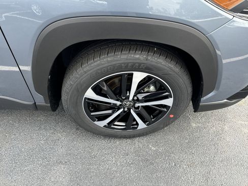 New 2025 Toyota Corolla Cross AWD Hybrid image 10