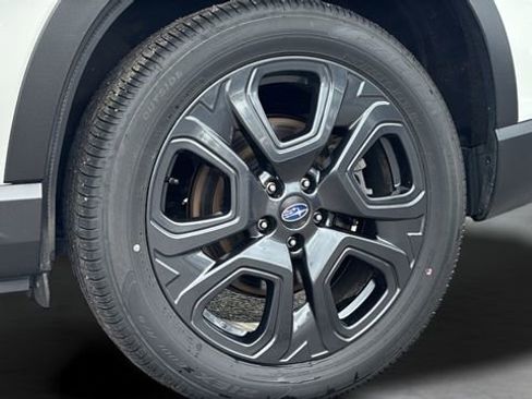 Certified 2025 Subaru Ascent Onyx Edition AWD/4WD image 29