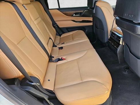 Used 2025 Lexus LX 700h Luxury w/ Appearance Package image 16