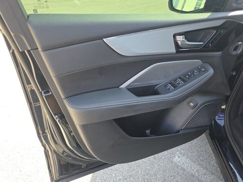 Used 2025 Acura MDX SH-AWD w/ Technology Package image 18