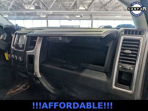 Used 2018 RAM 1500 Classic SLT image 19