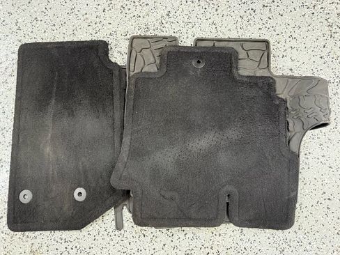 Used 2018 Jeep Wrangler Unlimited Sahara w/ Dual Top Group image 30