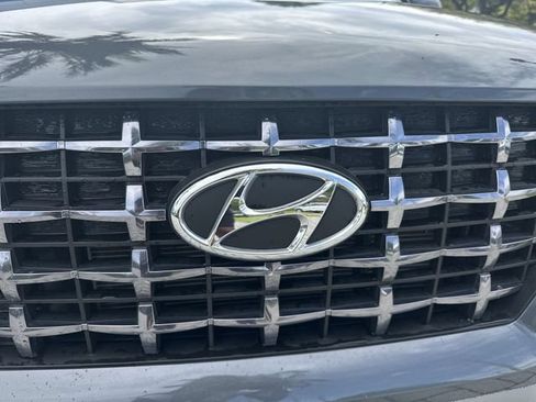 Used 2025 Hyundai Venue SEL FWD image 10