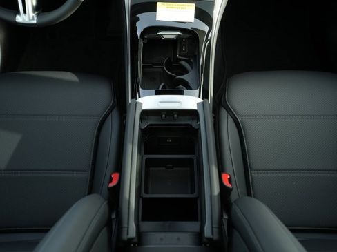 Used 2026 Mercedes-Benz GLC 300 4MATIC image 31