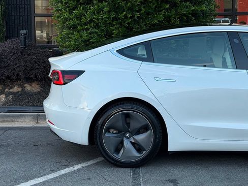 Used 2020 Tesla Model 3 Long Range AWD/4WD image 22