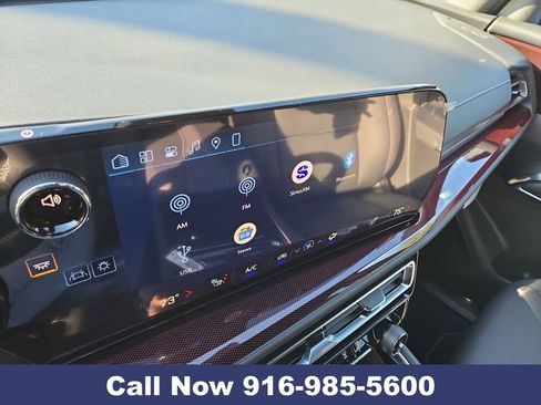 New 2026 Chevrolet Traverse Z71 w/ Driver Confidence Package image 17