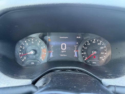 Used 2022 Jeep Compass Latitude w/ Sun and Sound Group AWD/4WD image 9