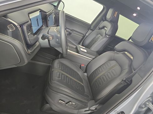 Used 2023 Rivian R1S Adventure AWD/4WD image 20