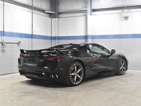 Used 2021 Chevrolet Corvette Stingray Premium Conv w/ Z51 Performance Package RWD image 22