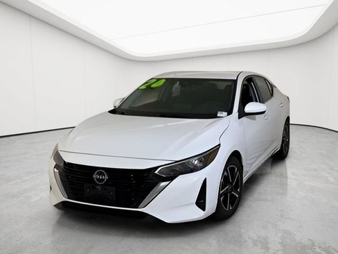 Used 2024 Nissan Sentra SV FWD image 6