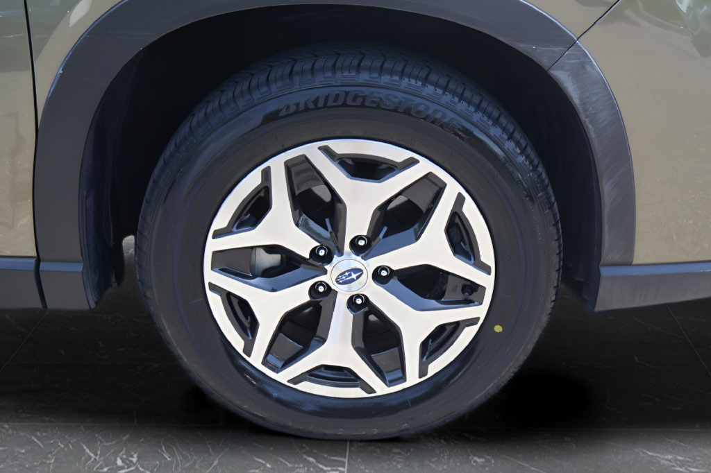Certified 2023 Subaru Forester Premium AWD/4WD image 30