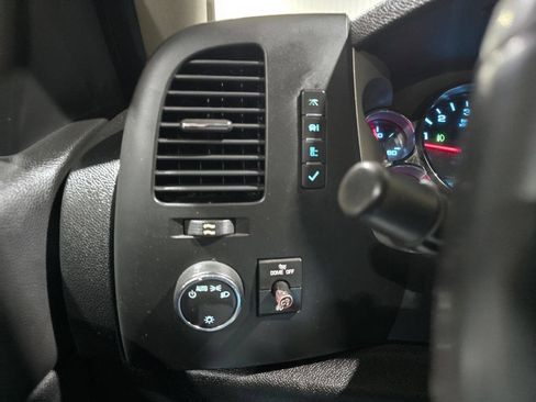 Used 2013 Chevrolet Silverado 2500 LT w/ Interior Plus Package image 43