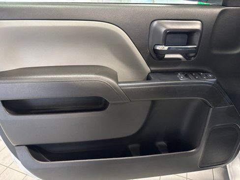 Used 2018 GMC Sierra 1500 2WD Regular Cab image 16