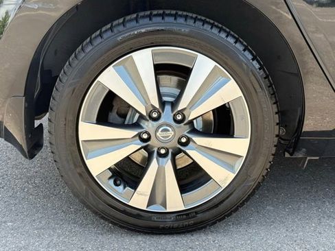 Used 2016 Nissan Leaf SV w/ Premium Package FWD image 21