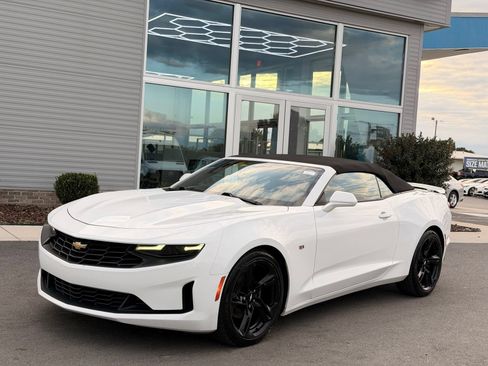 Used 2019 Chevrolet Camaro LT w/ Technology Package RWD image 41