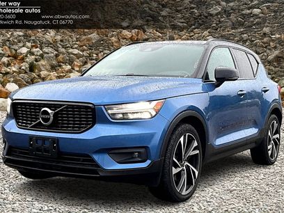 Used 2021 Volvo XC40 T5 R-Design w/ Climate Package