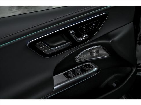 New 2026 Mercedes-Benz E 450 4MATIC Sedan image 7