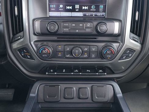 Used 2018 Chevrolet Silverado 1500 LTZ w/ LTZ Plus Package AWD/4WD image 32