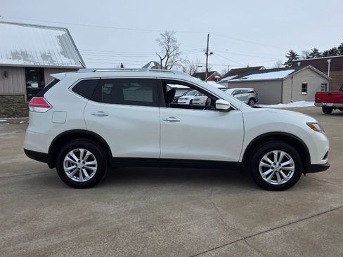 Used 2016 Nissan Rogue SV image 21