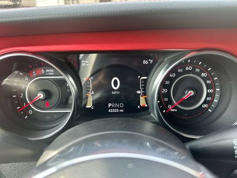 Used 2021 Jeep Wrangler Unlimited Rubicon AWD/4WD image 17