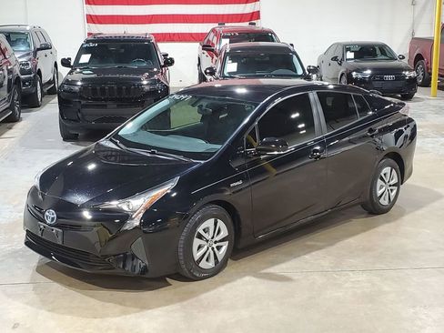 Used 2016 Toyota Prius Three image 37