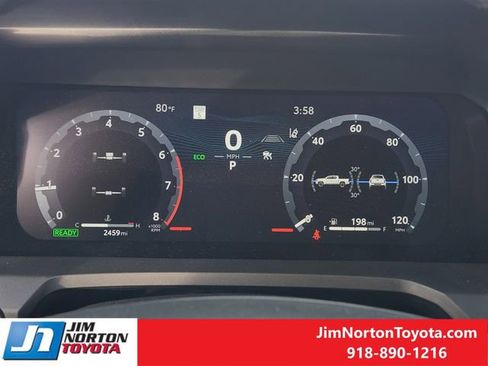 Used 2025 Toyota Tacoma TRD Sport image 18