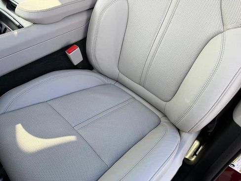 New 2026 Jeep Grand Wagoneer Limited image 32