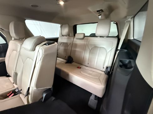Used 2024 Ford Expedition Max Limited AWD/4WD image 25
