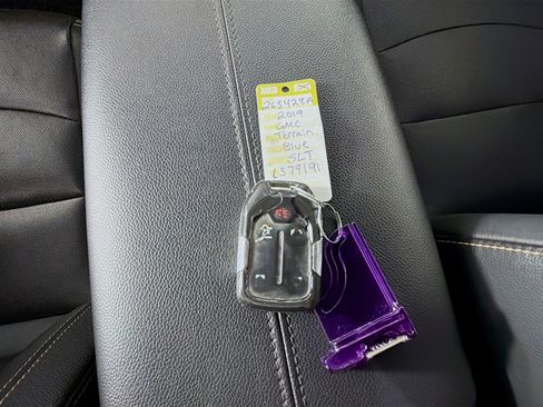 Used 2019 GMC Terrain SLT w/ Preferred Package image 33