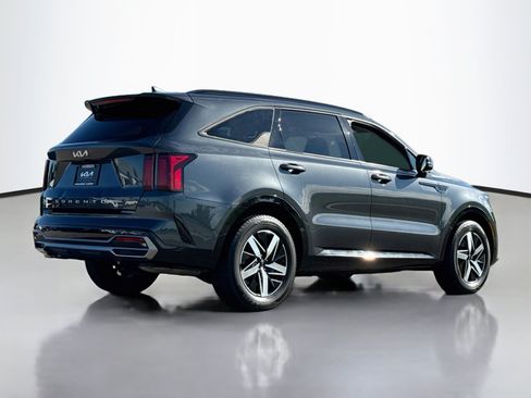 Used 2022 Kia Sorento S FWD image 7