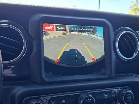 Used 2023 Jeep Wrangler Unlimited Rubicon 392 w/ Xtreme Recon 35" Tire Package AWD/4WD image 20