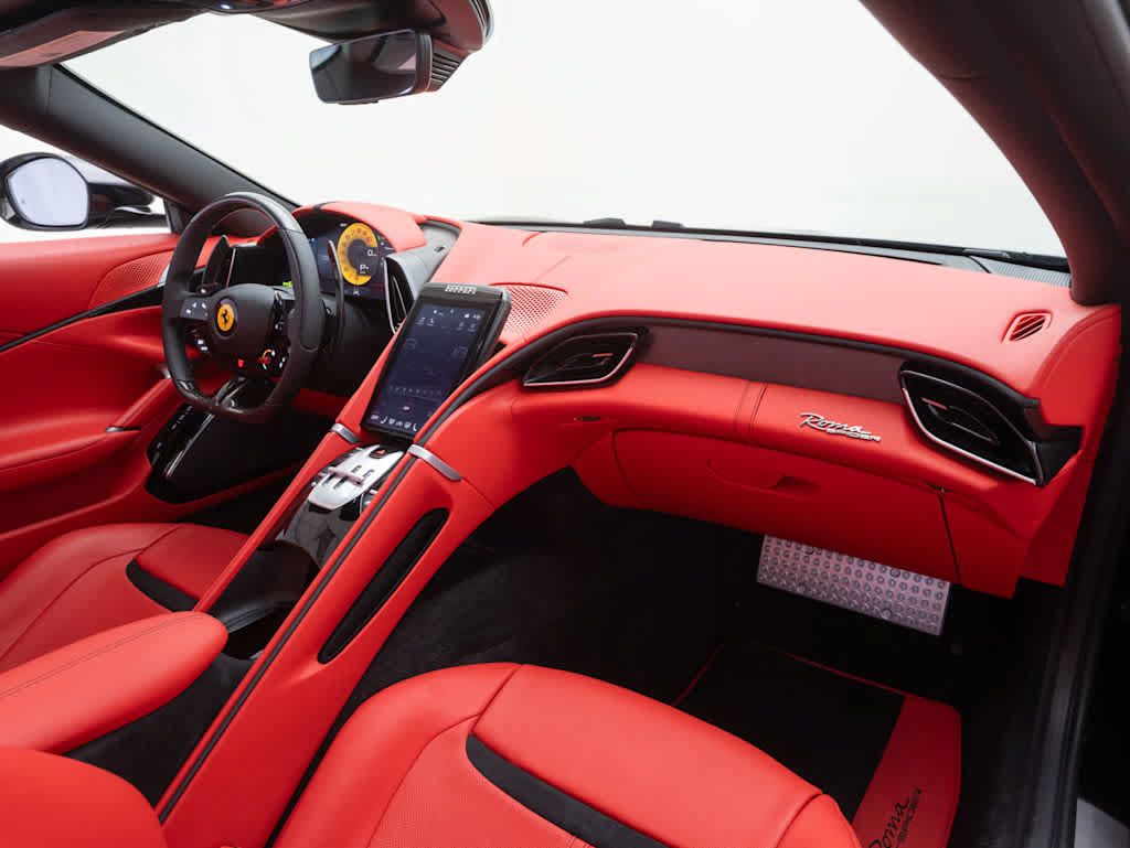 Used 2025 Ferrari Roma Spider RWD image 17