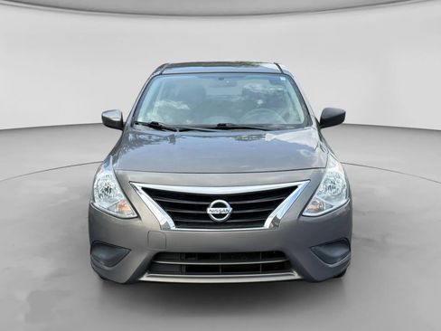 Used 2017 Nissan Versa SV FWD image 8