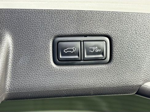 Used 2023 Kia Carnival SX Prestige FWD image 34