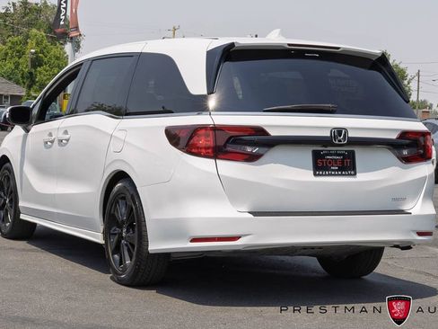 Used 2024 Honda Odyssey Sport image 16