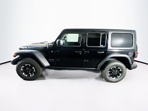 Used 2024 Jeep Wrangler Unlimited Rubicon 4xe AWD/4WD image 4