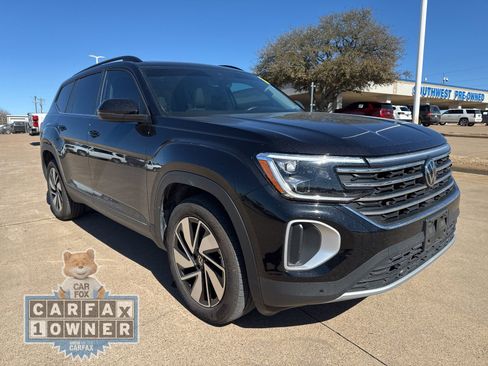 Used 2025 Volkswagen Atlas SE image 1